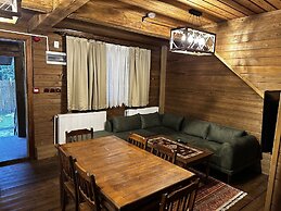 Karinna Forest Houses