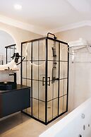 Karinna Forest Houses