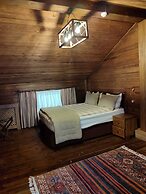 Karinna Forest Houses