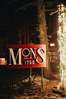 Karinna Forest Houses