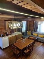 Karinna Forest Houses