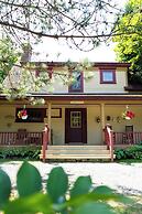 Dominion Hill Country Inn