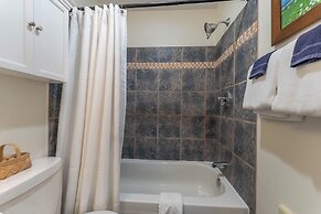 Dominion Hill Country Inn
