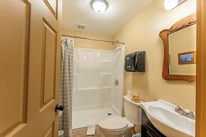 Dominion Hill Country Inn