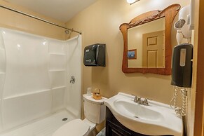 Dominion Hill Country Inn