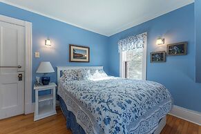 Dominion Hill Country Inn