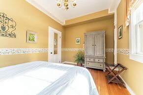 Dominion Hill Country Inn
