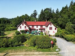 Dominion Hill Country Inn