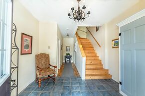 Dominion Hill Country Inn