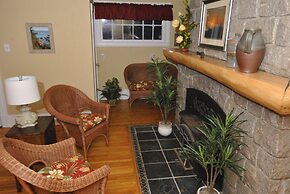 Dominion Hill Country Inn