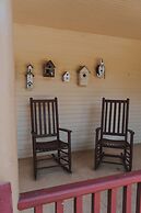 Dominion Hill Country Inn