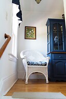 Dominion Hill Country Inn