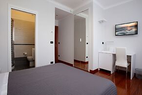 J24 B&B