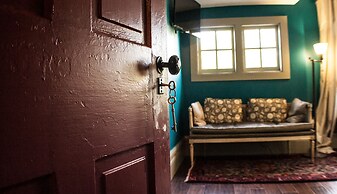 Judson Heath Colonial Inn