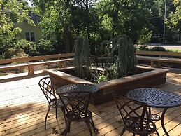 Judson Heath Colonial Inn