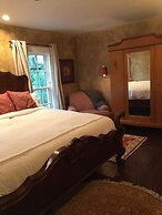 Judson Heath Colonial Inn