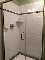 Judson Heath Colonial Inn