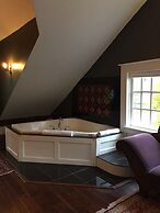 Judson Heath Colonial Inn