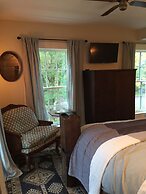 Judson Heath Colonial Inn