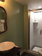 Judson Heath Colonial Inn