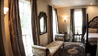 Judson Heath Colonial Inn