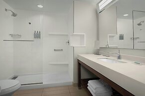 Courtyard by Marriott Atlanta Kennesaw