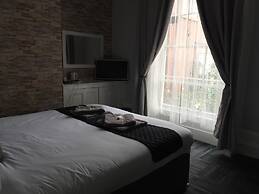 Queens Guesthouse Manchester