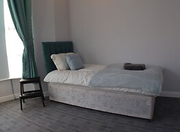 Queens Guesthouse Manchester