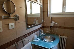 Hotel Restaurant  Rive Gauche