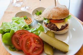Hotel Restaurant  Rive Gauche