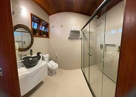 Hiu Hotel