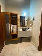 Hiu Hotel