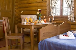 Sfendamos Wood Village