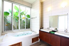 Sea & Sea Villa Resort Sangaroon