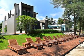 Sea & Sea Villa Resort Sangaroon