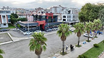 Elina Managed by Dedeman