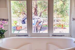 Oscars Private Spa Villa - Adults Only