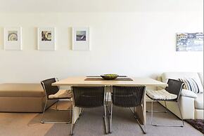 Melbourne by the Botanical Gardens