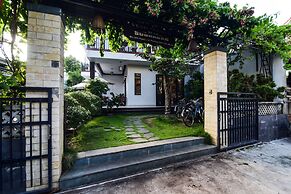 OYO 473 Suburban Villa