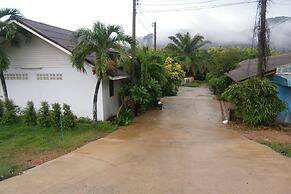 Aonang SR Bungalow
