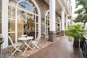 Collection O Emerald Luxury Apartment - Near SECC