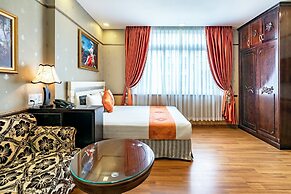 Collection O Emerald Luxury Apartment - Near SECC