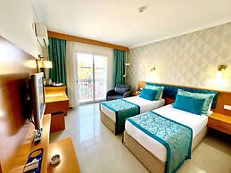 Green Forest Holiday Village