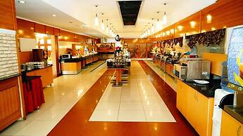 Green Forest Holiday Village