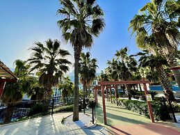 Green Forest Holiday Village