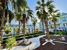 Green Forest Holiday Village