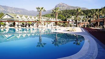 Green Forest Holiday Village