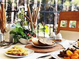 Green Forest Holiday Village