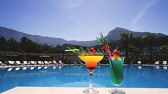 Green Forest Holiday Village