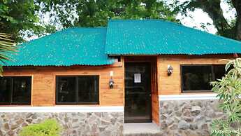 Villa Paraiso Resort & Apartelle